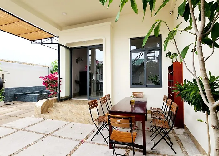 Biệt thự Quân Phát *